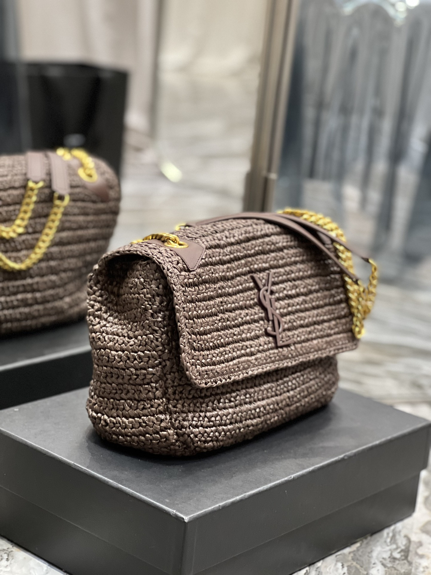 YSL NIKI MEDIUM CHAIN BAG IN RAFFIA AND LEATHER COFFEE 11 X 7.8 X 3.3 INCHES - Image 5