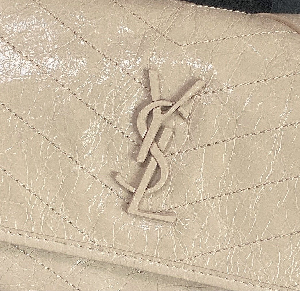 YSL NIKI MEDIUM IN VINTAGE LEATHER BEIGE 11 X 7.8 X 3.3 INCHES - Image 8