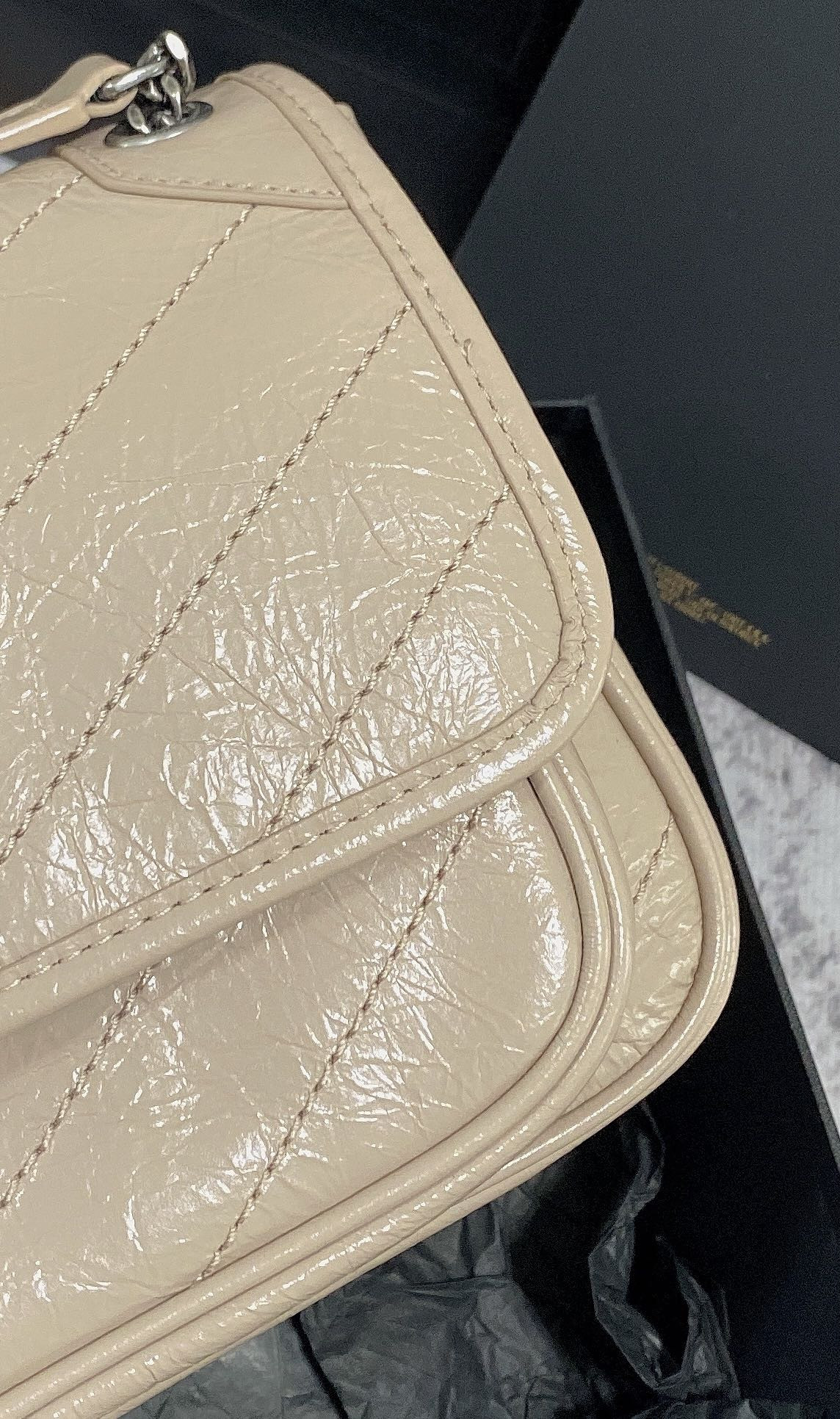 YSL NIKI BABY IN VINTAGE LEATHER BEIGE 8.2 X 6 X 2.9 INCHES - Image 8