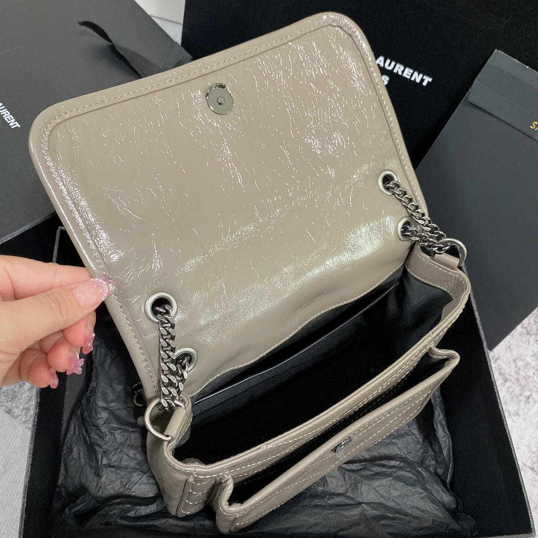 YSL NIKI BABY IN VINTAGE LEATHER LIGHT GRAY 8.2 X 6 X 2.9 INCHES - Image 10