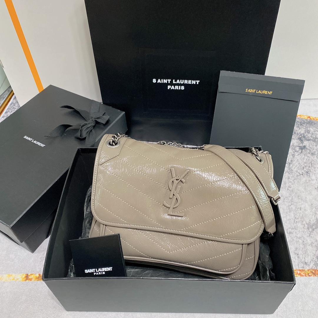 YSL NIKI MEDIUM IN VINTAGE LEATHER LIGHT GRAY 11 X 7.8 X 3.3 INCHES - Image 2