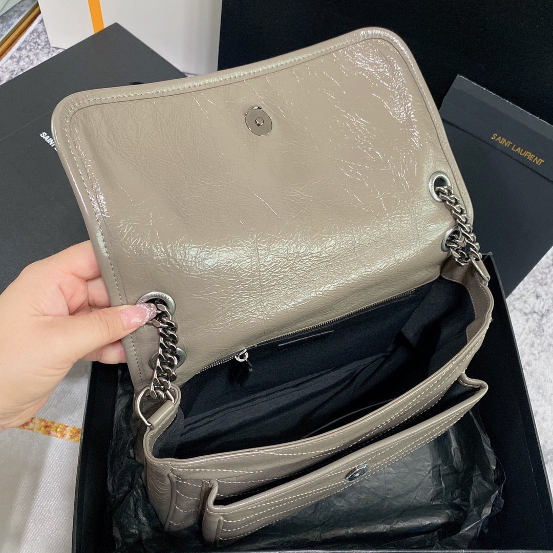 YSL NIKI MEDIUM IN VINTAGE LEATHER LIGHT GRAY 11 X 7.8 X 3.3 INCHES - Image 10