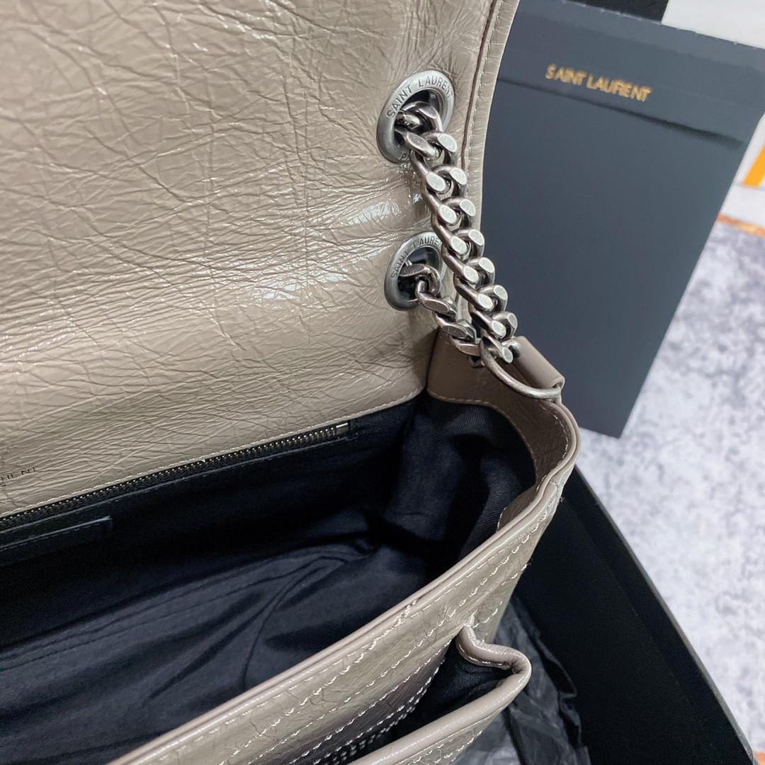 YSL NIKI MEDIUM IN VINTAGE LEATHER LIGHT GRAY 11 X 7.8 X 3.3 INCHES - Image 15
