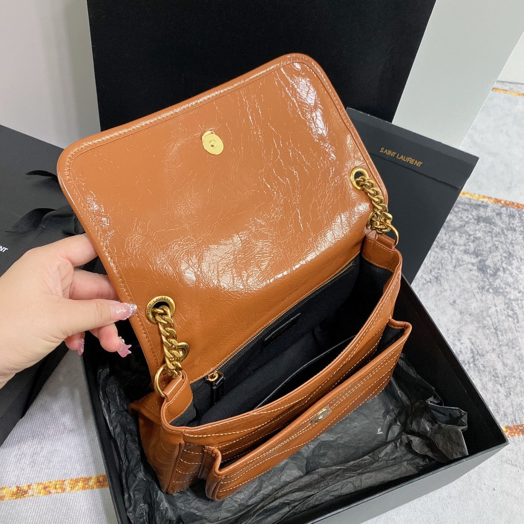 YSL NIKI MEDIUM IN VINTAGE LEATHER LIGHT CARAMEL 11 X 7.8 X 3.3 INCHES - Image 10
