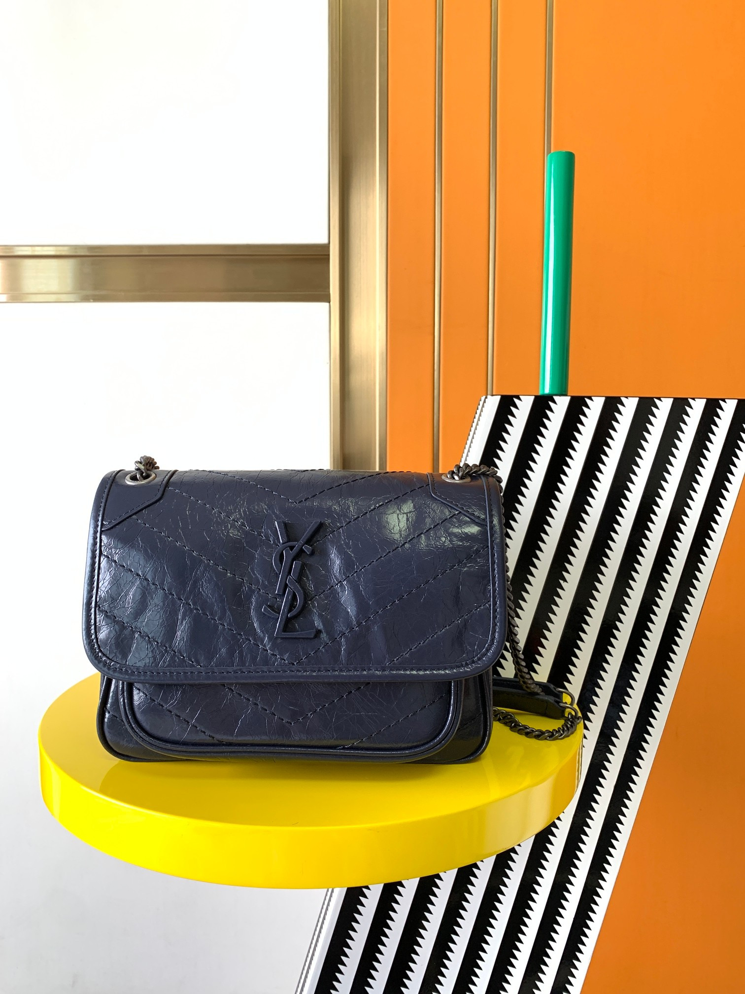 YSL NIKI BABY IN VINTAGE LEATHER NAVY 8.2 X 6 X 2.9 INCHES - Image 2