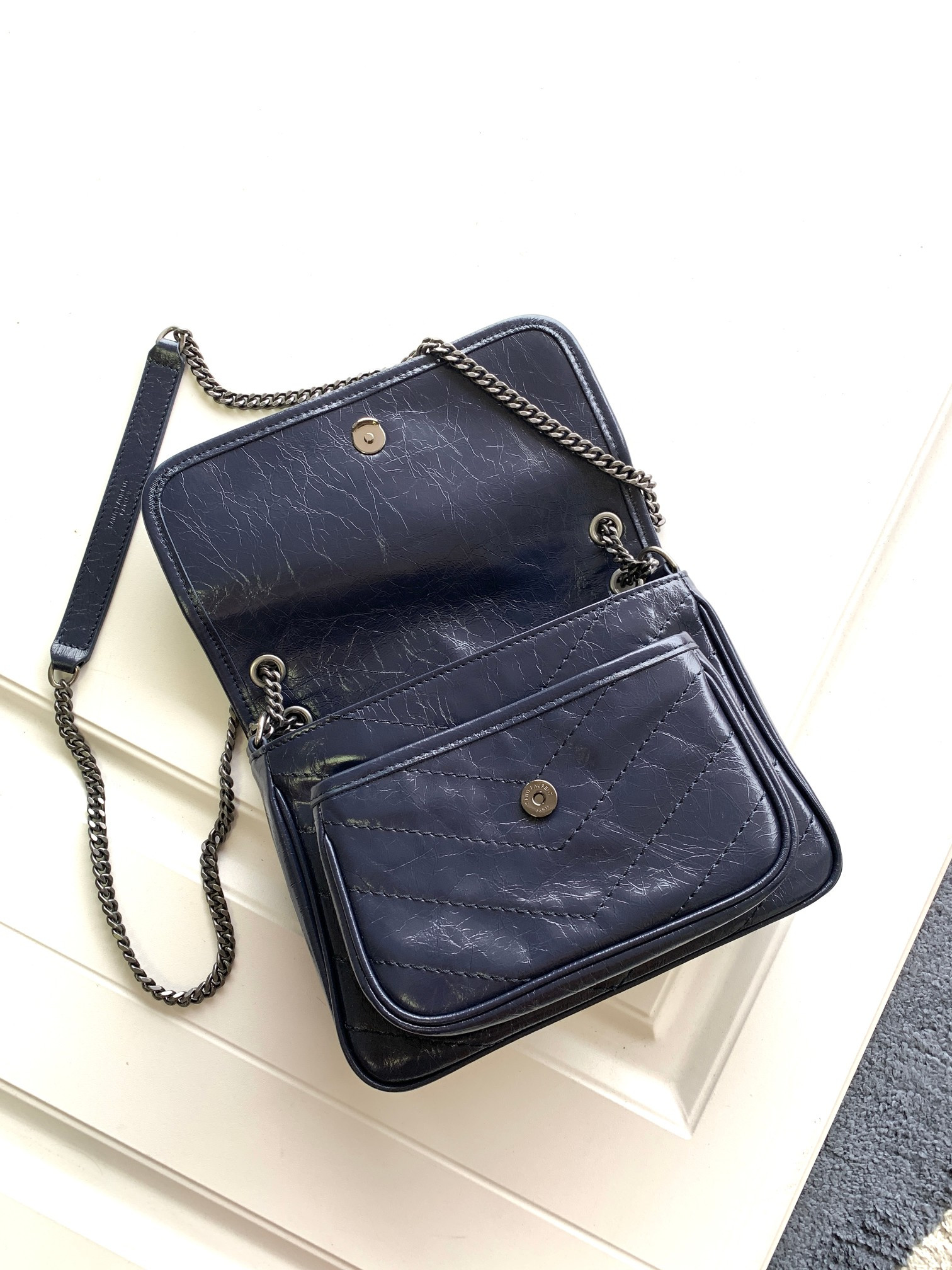 YSL NIKI BABY IN VINTAGE LEATHER NAVY 8.2 X 6 X 2.9 INCHES - Image 7