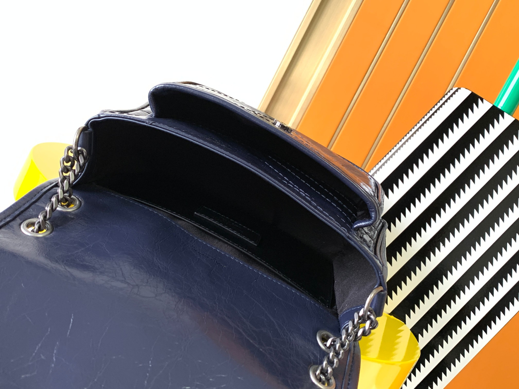YSL NIKI BABY IN VINTAGE LEATHER NAVY 8.2 X 6 X 2.9 INCHES - Image 9