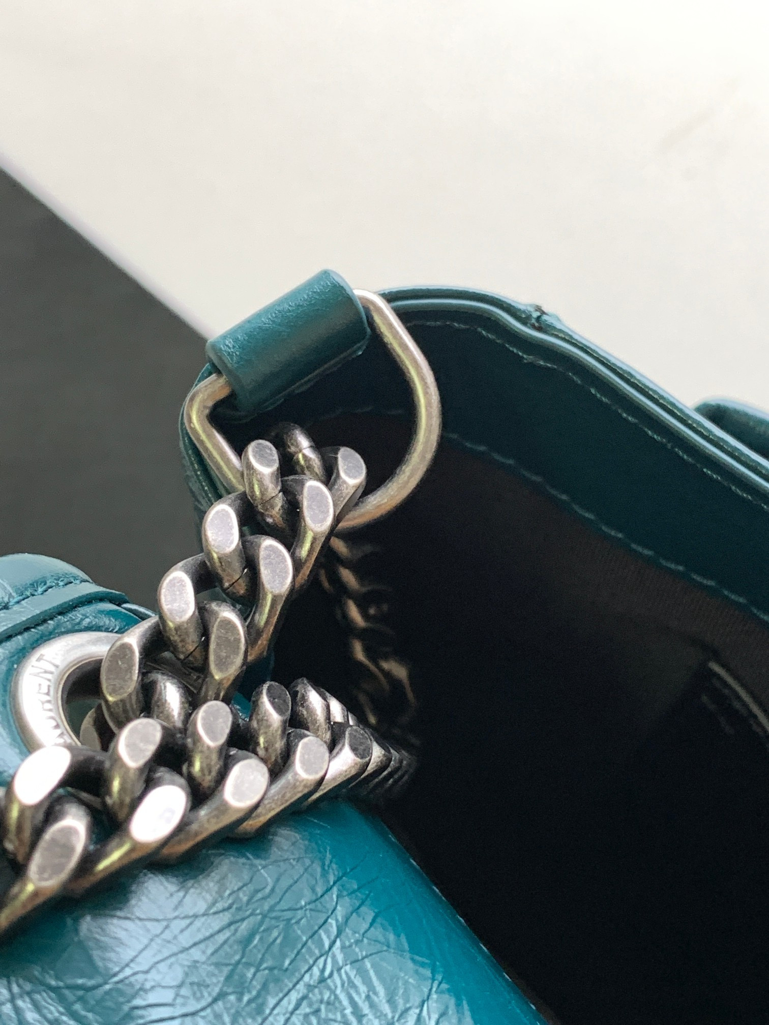 YSL NIKI MEDIUM IN VINTAGE LEATHER 11 X 7.8 X 3.3 INCHES - Image 8