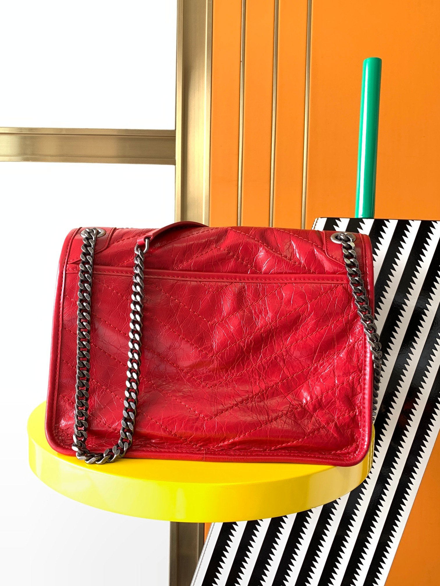 YSL NIKI MEDIUM IN VINTAGE LEATHER SHINY RED 11 X 7.8 X 3.3 INCHES - Image 5
