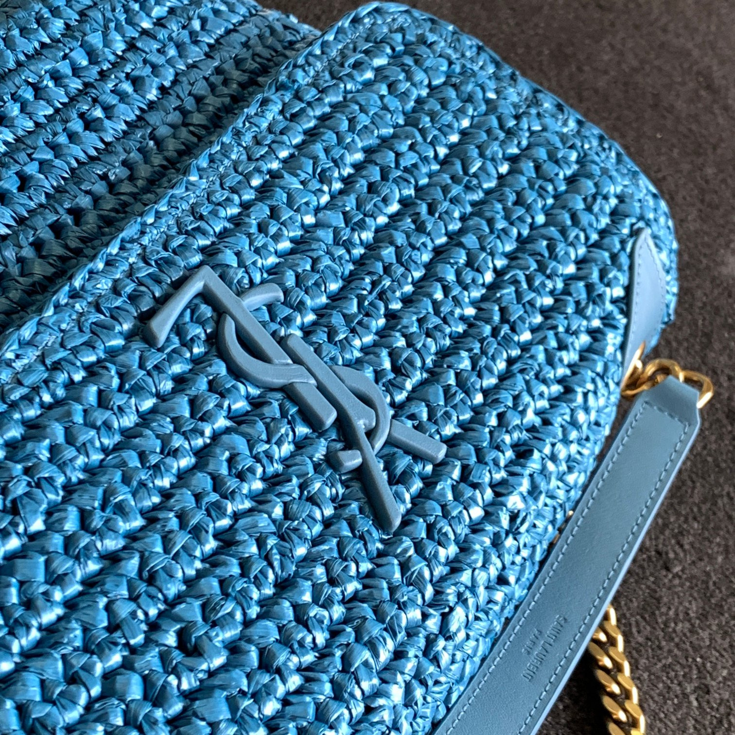 YSL NIKI MEDIUM CHAIN BAG IN RAFFIA AND LEATHER BLUE 11 X 7.8 X 3.3 INCHES - Image 6