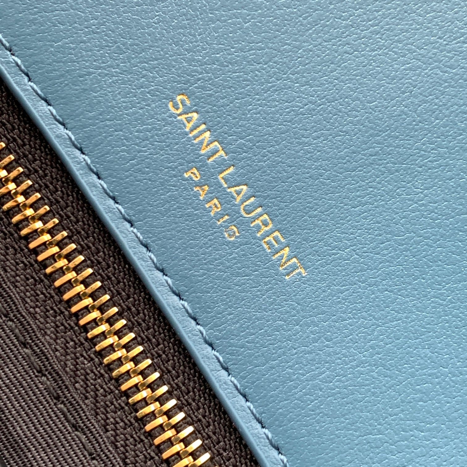 YSL NIKI MEDIUM CHAIN BAG IN RAFFIA AND LEATHER BLUE 11 X 7.8 X 3.3 INCHES - Image 10