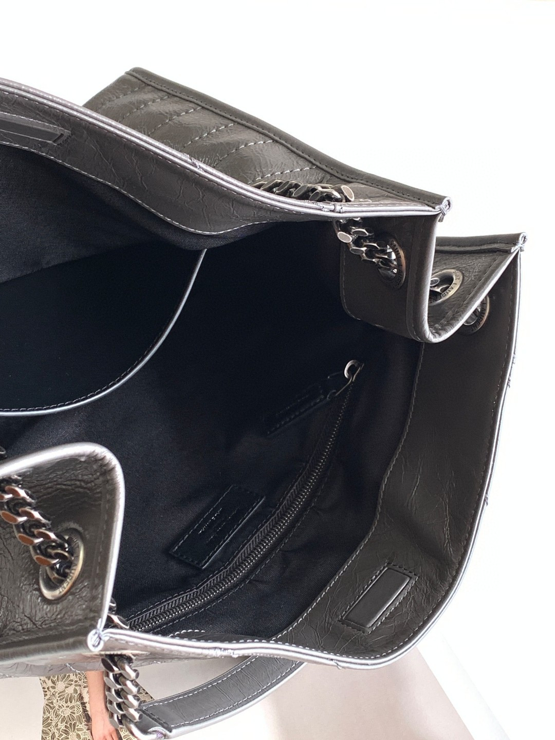 YSL NIKI SHOPPING IN VINTAGE LEATHER GRAY 12.9 X 10.6 X 4.5 INCHES - Image 7
