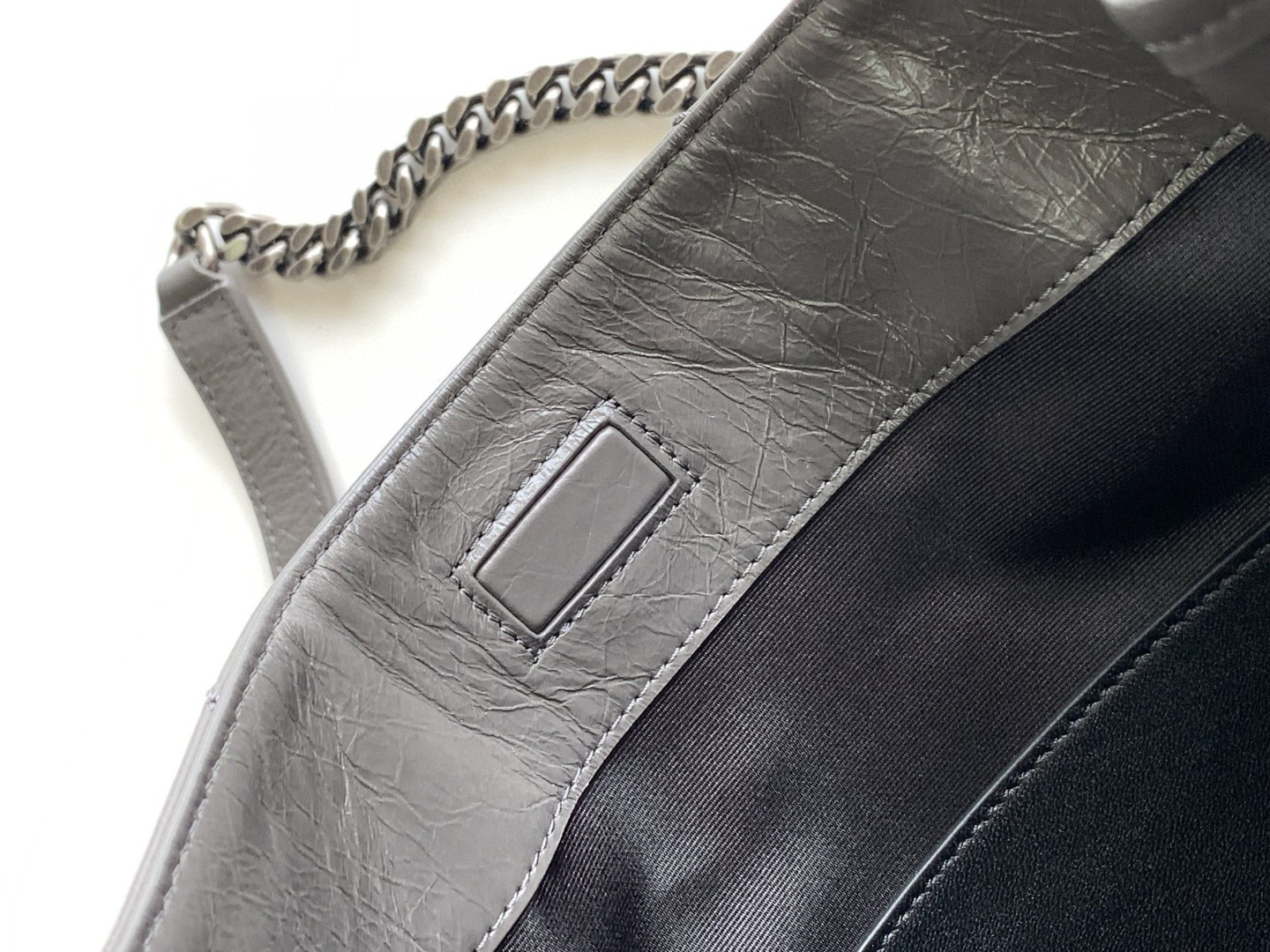YSL NIKI SHOPPING IN VINTAGE LEATHER GRAY 12.9 X 10.6 X 4.5 INCHES - Image 8