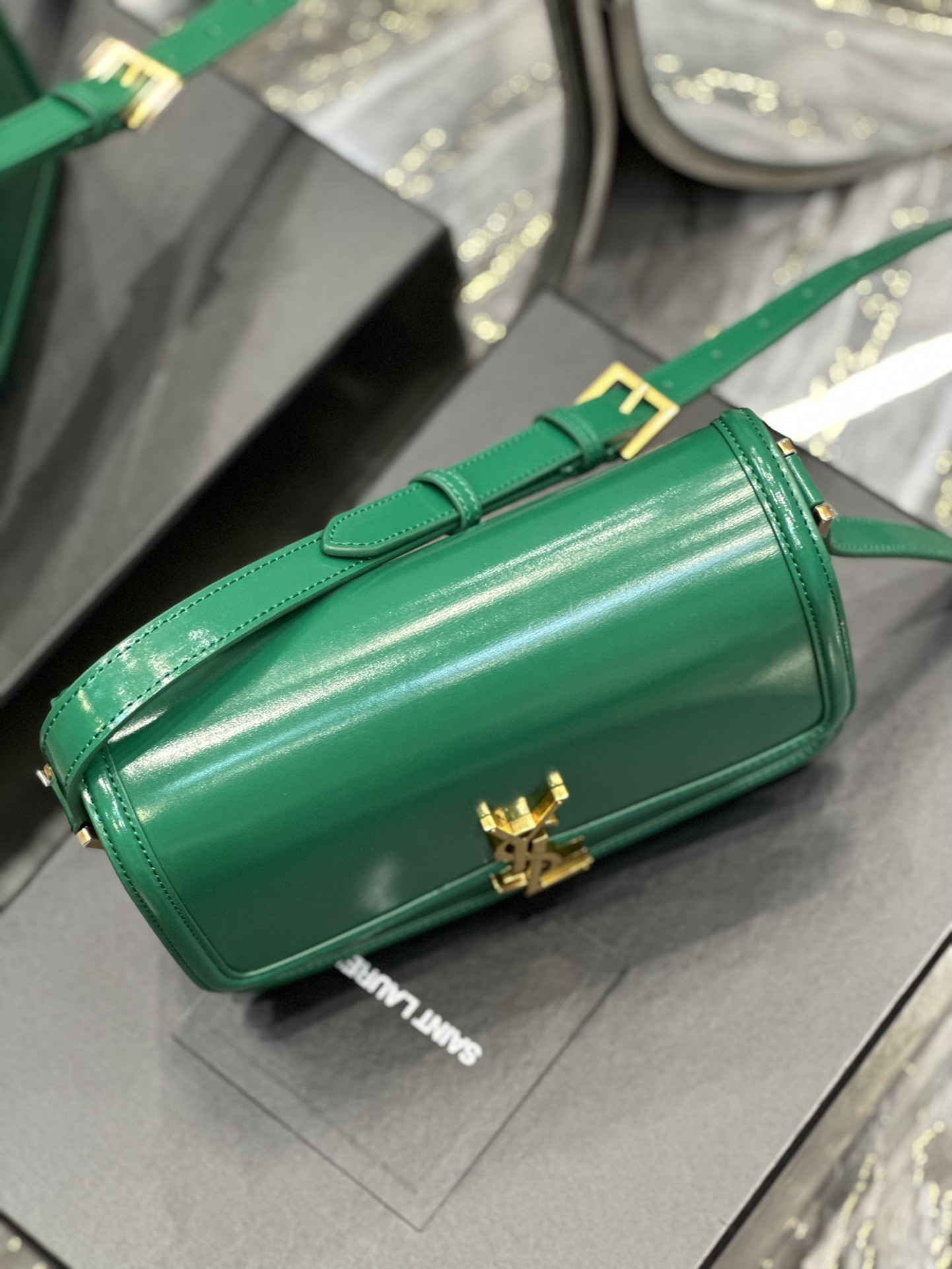 YSL SOLFERINO MEDIUM SATCHEL IN BOX SAINT LAURENT GREEN 9.1 X 6.3 X 2.4 INCHES - Image 6