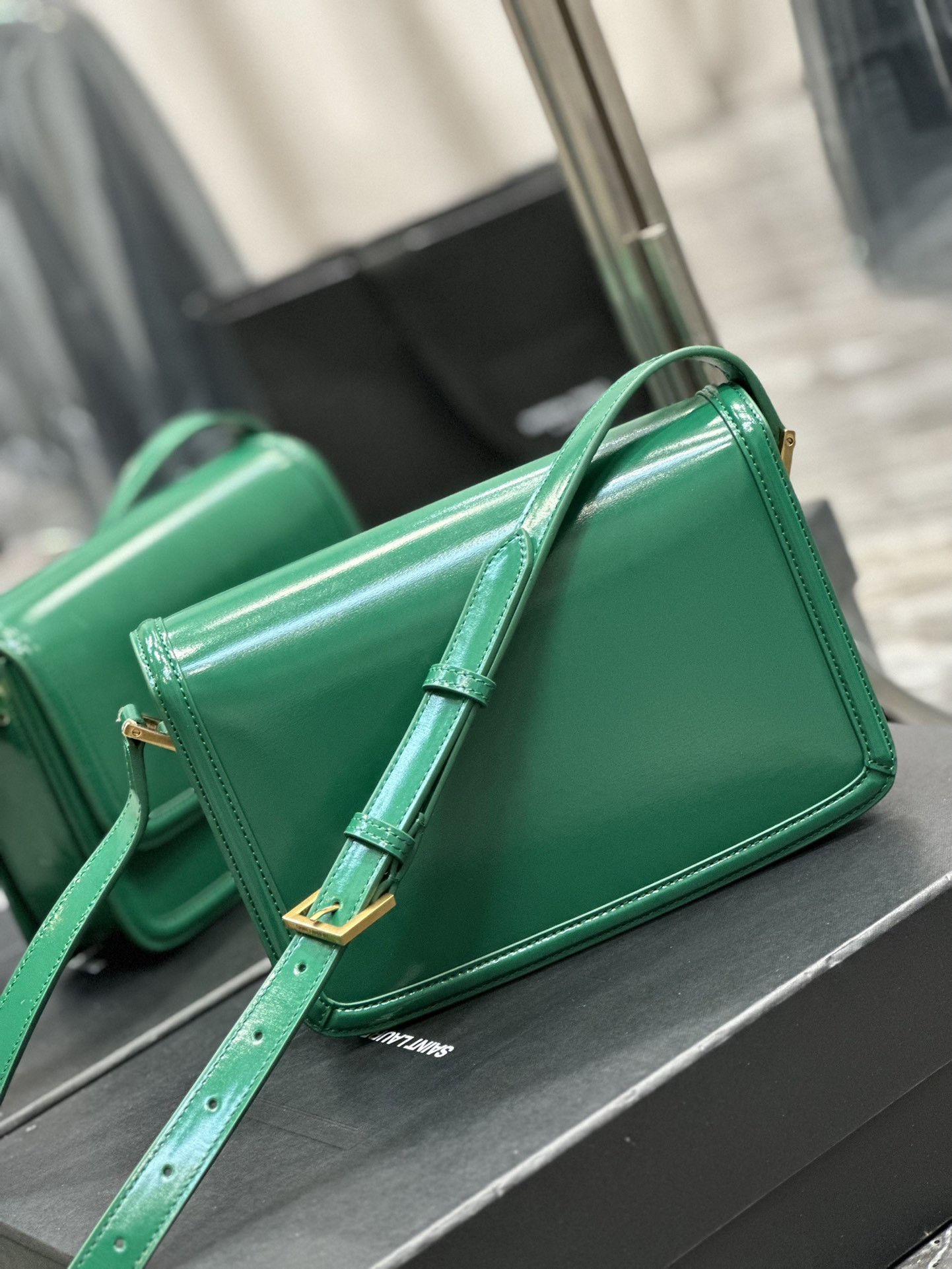 YSL SOLFERINO MEDIUM SATCHEL IN BOX SAINT LAURENT GREEN 9.1 X 6.3 X 2.4 INCHES - Image 7