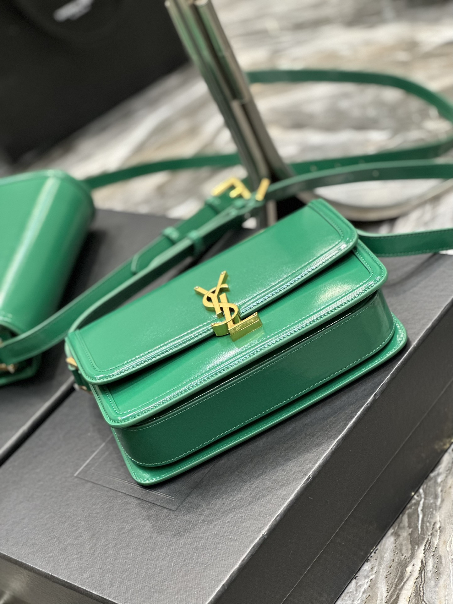 YSL SOLFERINO MEDIUM SATCHEL IN BOX SAINT LAURENT GREEN 9.1 X 6.3 X 2.4 INCHES - Image 8