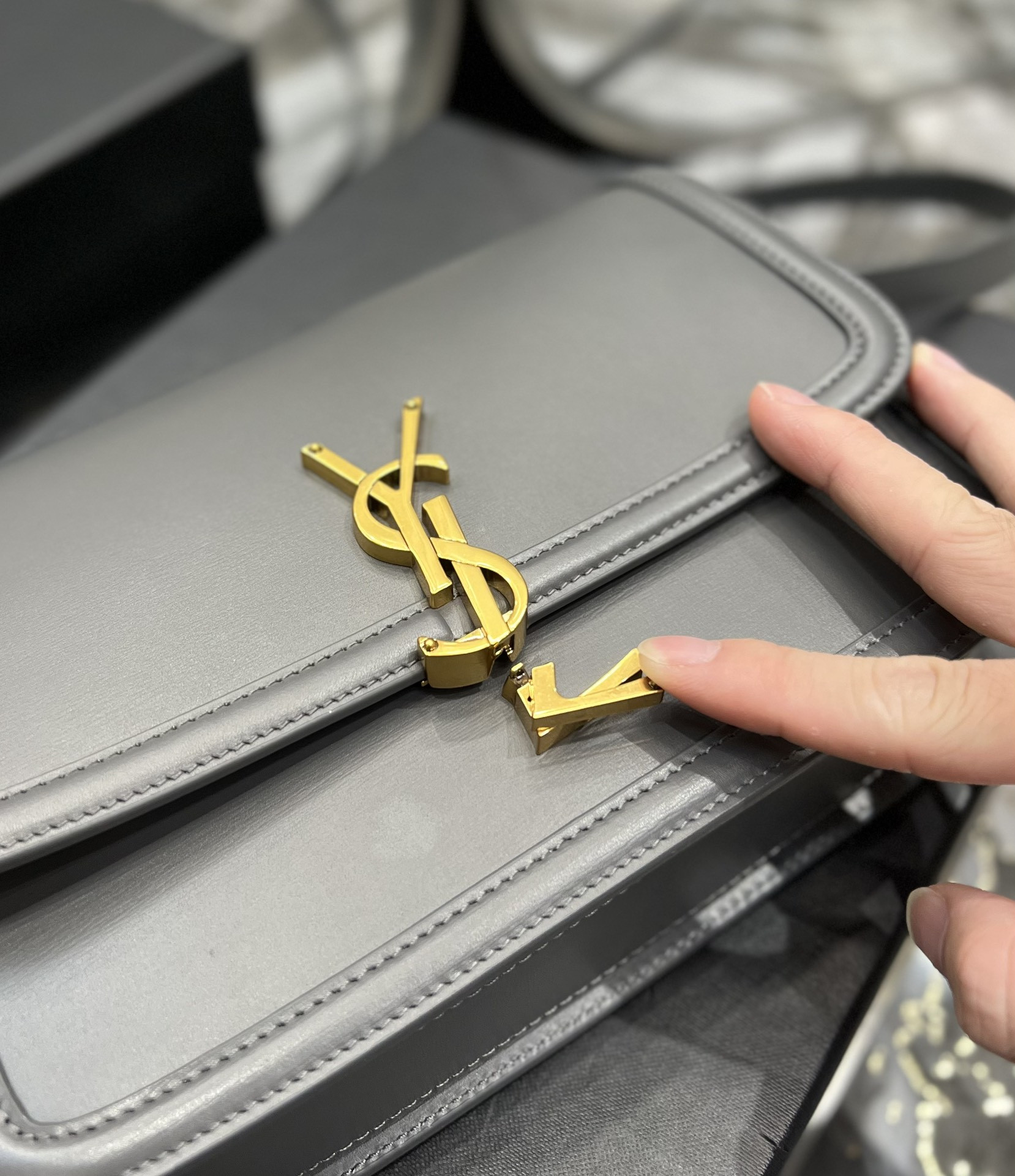YSL SOLFERINO MEDIUM SATCHEL IN BOX SAINT LAURENT LIGHT GRAY 9.1 X 6.3 X 2.4 INCHES - Image 7
