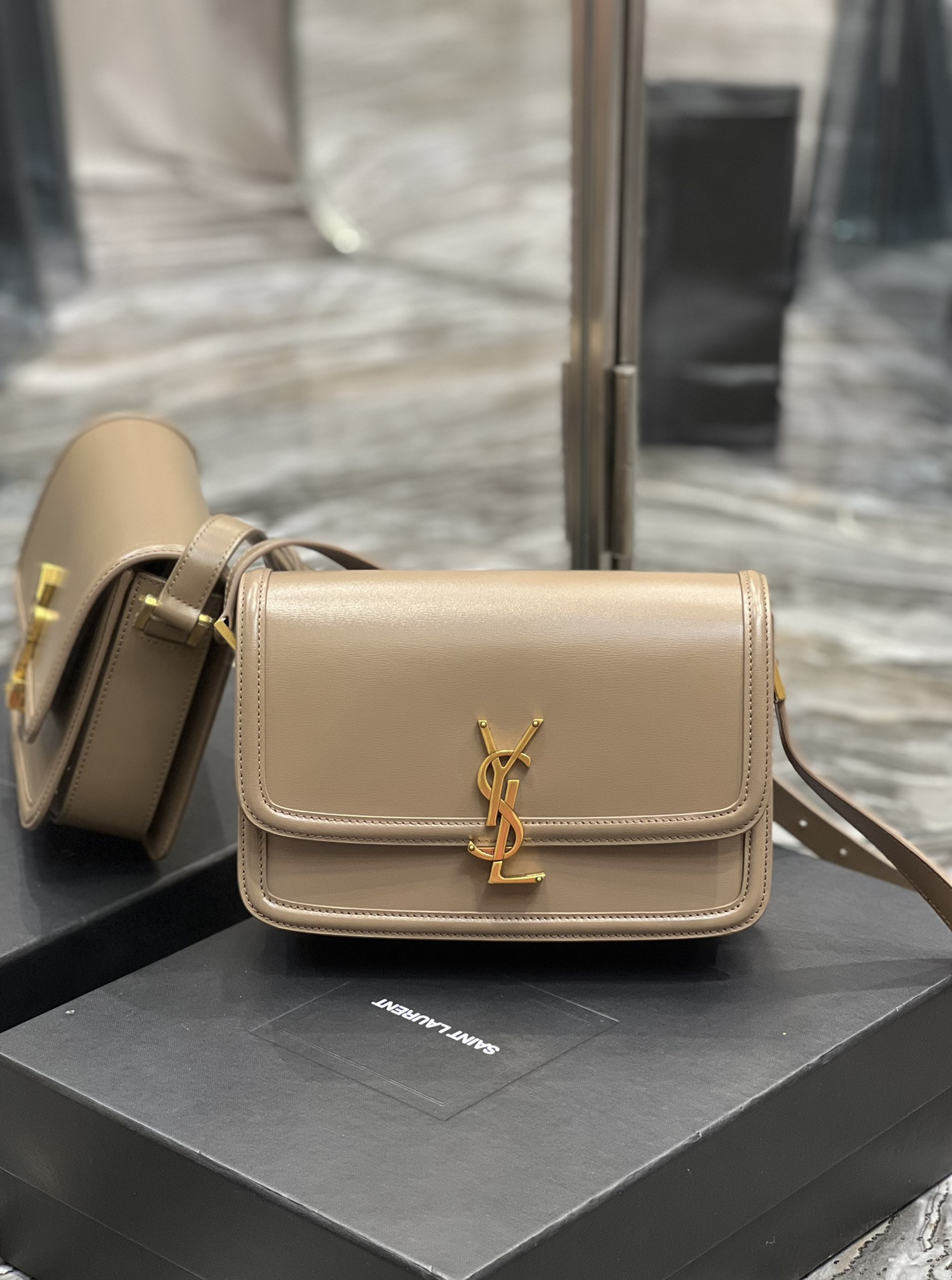 YSL SOLFERINO MEDIUM SATCHEL IN BOX SAINT LAURENT PINK 9.1 X 6.3 X 2.4 INCHES