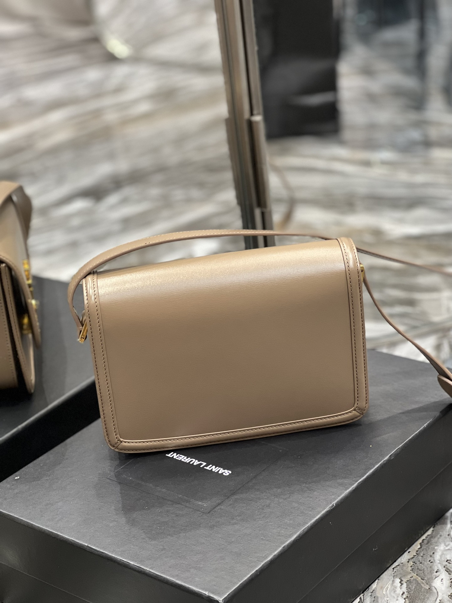 YSL SOLFERINO MEDIUM SATCHEL IN BOX SAINT LAURENT PINK 9.1 X 6.3 X 2.4 INCHES - Image 7