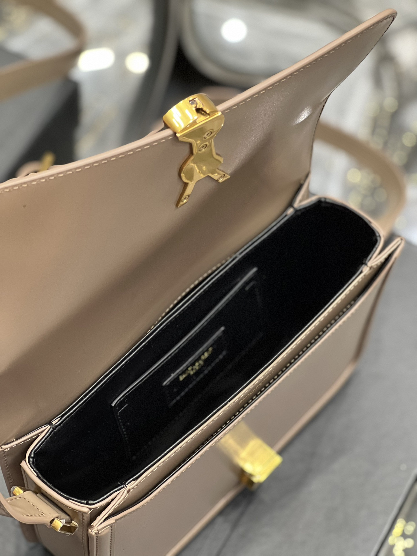 YSL SOLFERINO MEDIUM SATCHEL IN BOX SAINT LAURENT PINK 9.1 X 6.3 X 2.4 INCHES - Image 10