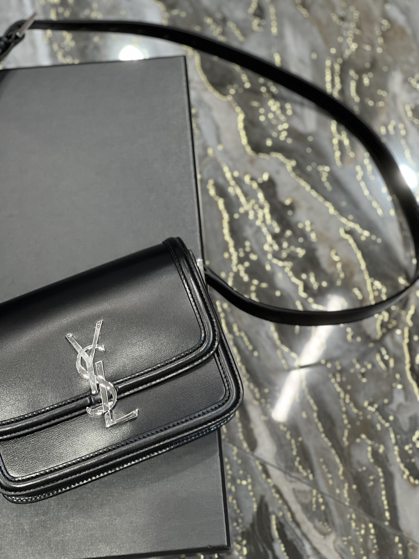 YSL SOLFERINO SMALL IN GLAZED LEATHER 7.4 X 5.1 X 1.9 INCHES - Image 7