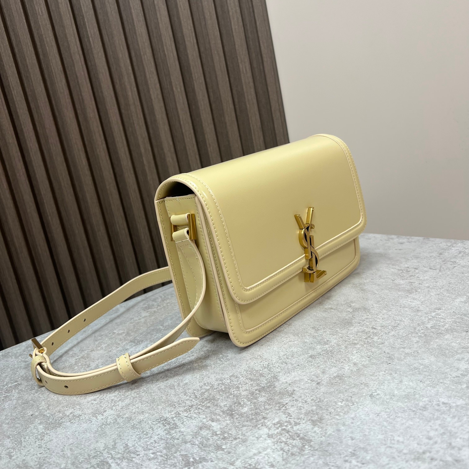 YSL SOLFERINO MEDIUM SATCHEL IN BOX SAINT LAURENT YELLOW 9.1 X 6.3 X 2.4 INCHES - Image 3