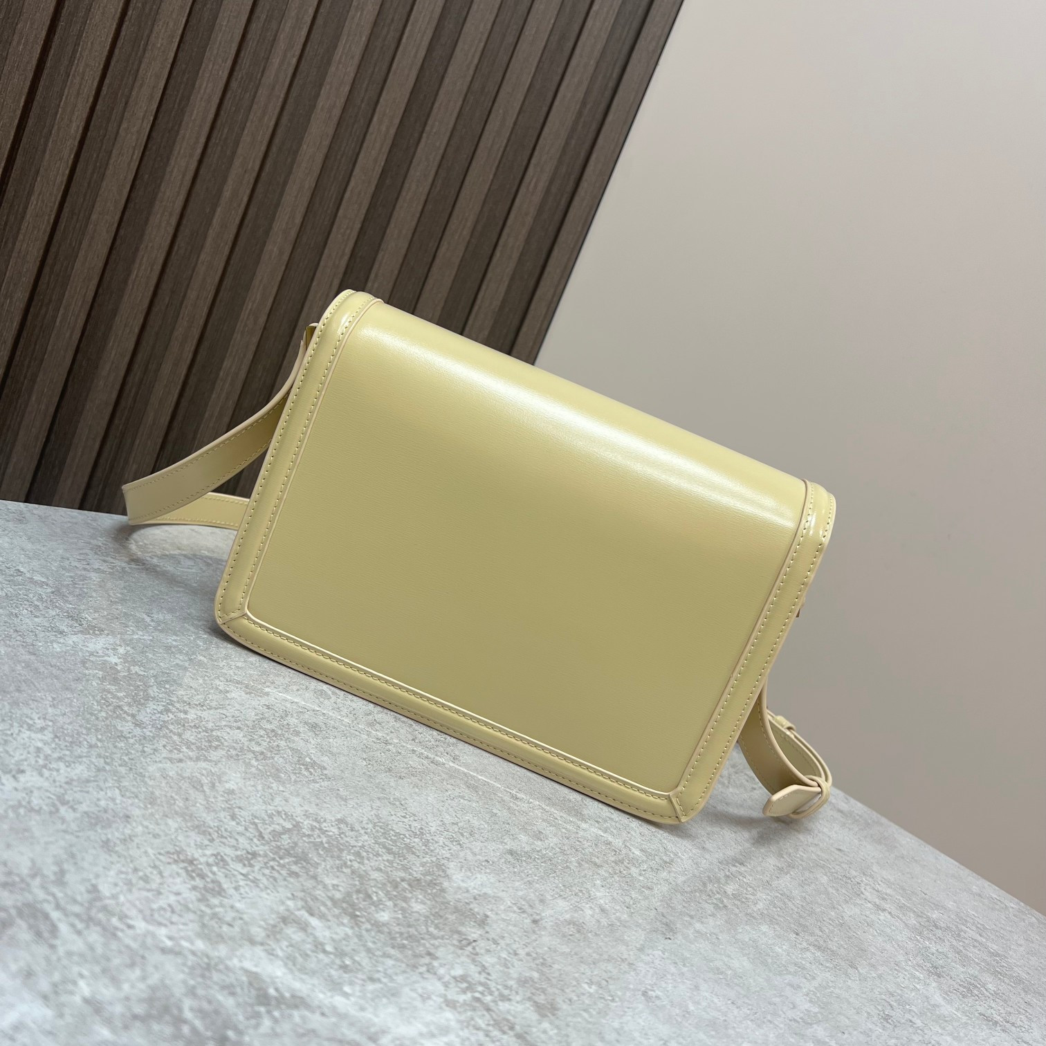 YSL SOLFERINO MEDIUM SATCHEL IN BOX SAINT LAURENT YELLOW 9.1 X 6.3 X 2.4 INCHES - Image 4