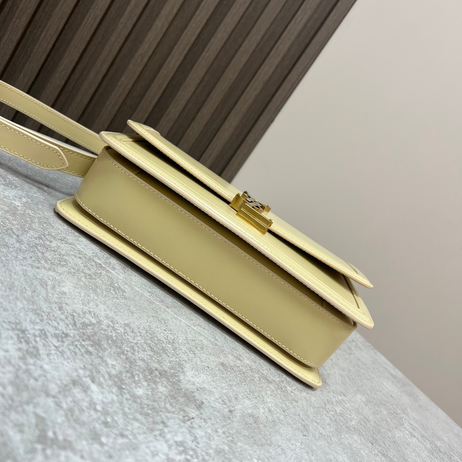 YSL SOLFERINO MEDIUM SATCHEL IN BOX SAINT LAURENT YELLOW 9.1 X 6.3 X 2.4 INCHES - Image 5