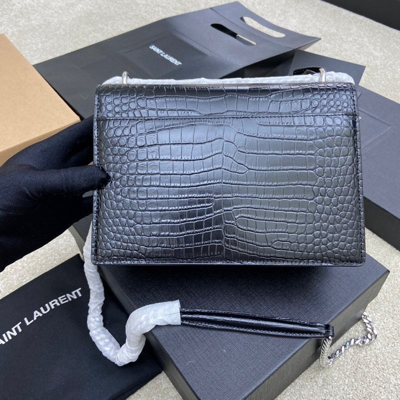 YSL SUNSET MEDIUM IN CROCODILE-EMBOSSED LEATHER 8 X 6.2 X 2.5 INCHES - Image 3