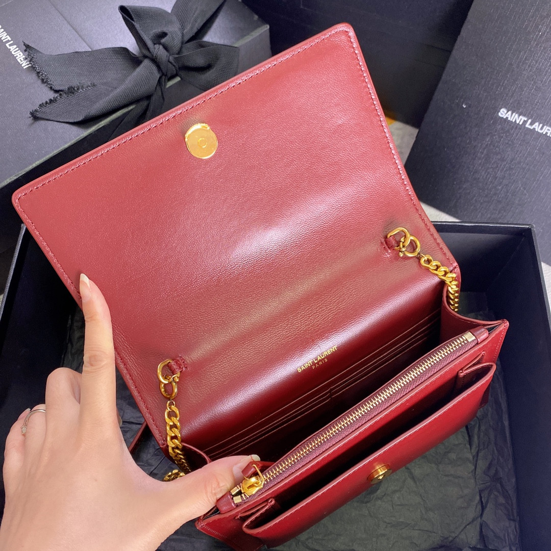 YSL SUNSET CHAIN WALLET IN SMOOTH LEATHER 7.4 X 5.5 X 2.1 INCHES - Image 9