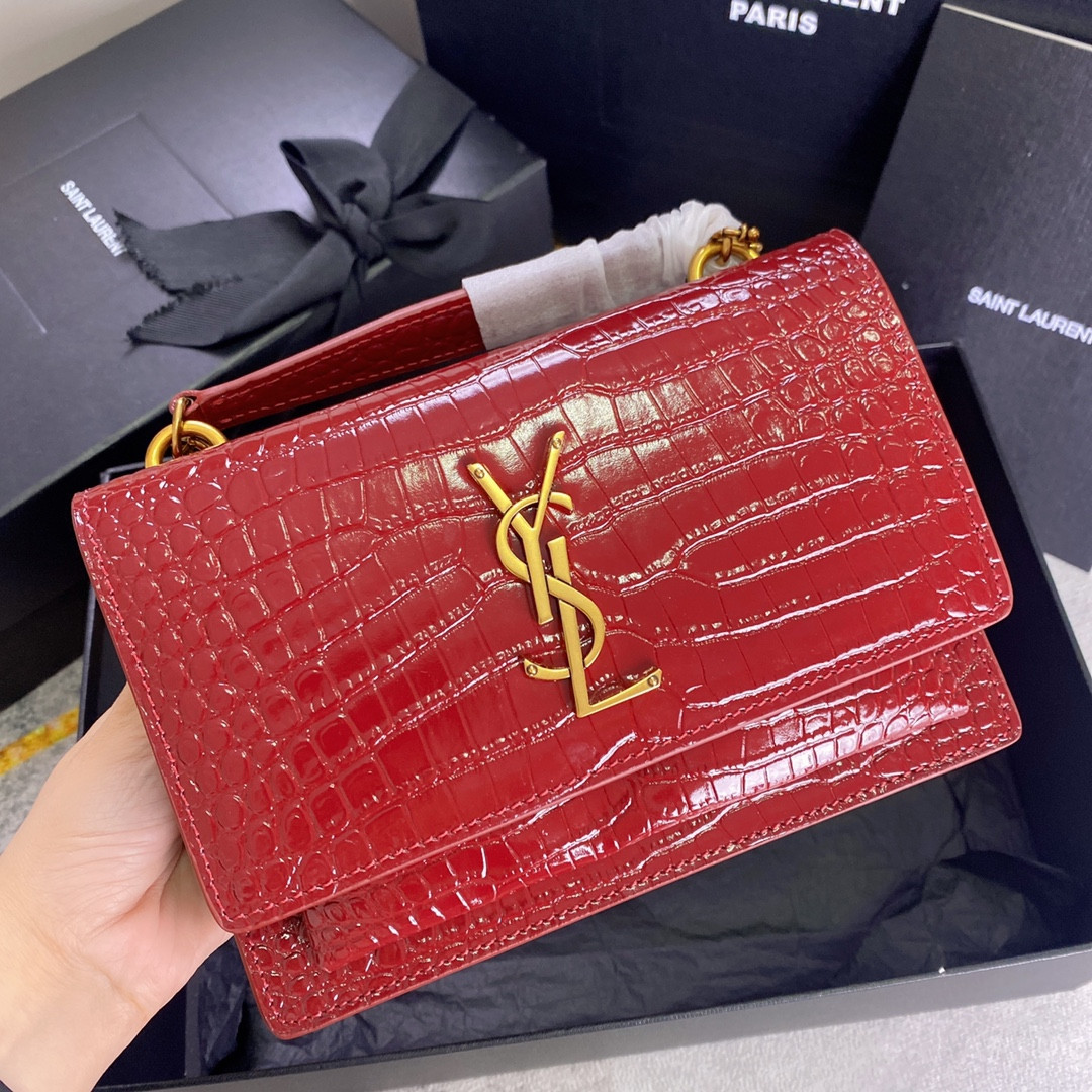 YSL SUNSET CHAIN WALLET IN CROCODILE-EMBOSSED SHINY LEATHER RED 7.4 X 5.5 X 2.1 INCHES - Image 7