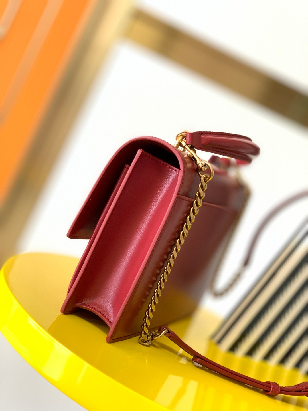 YSL SUNSET LARGE IN SMOOTH LEATHER RED 10.6 X 7 X 3.1 INCHES - Image 3