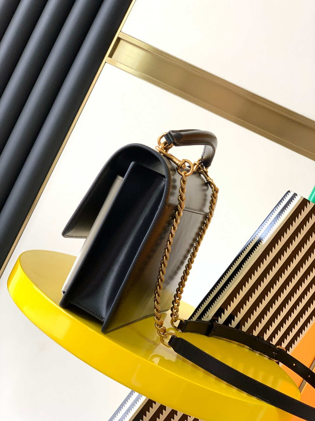 YSL SUNSET LARGE IN SMOOTH LEATHER BLACK WHITE 10.6 X 7 X 3.1 INCHES - Image 3