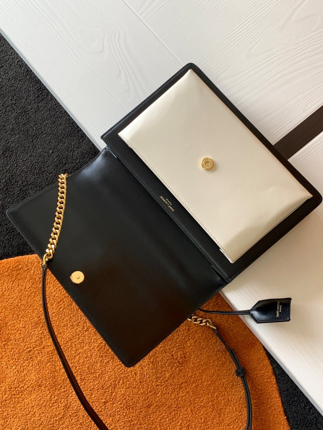 YSL SUNSET LARGE IN SMOOTH LEATHER BLACK WHITE 10.6 X 7 X 3.1 INCHES - Image 7