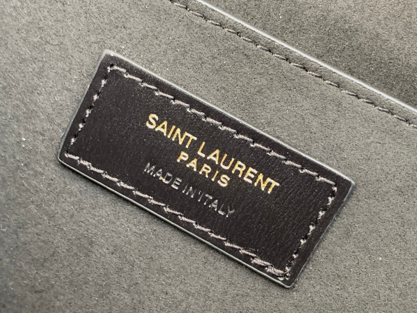 YSL SUNSET LARGE IN SMOOTH LEATHER BLACK WHITE 10.6 X 7 X 3.1 INCHES - Image 10