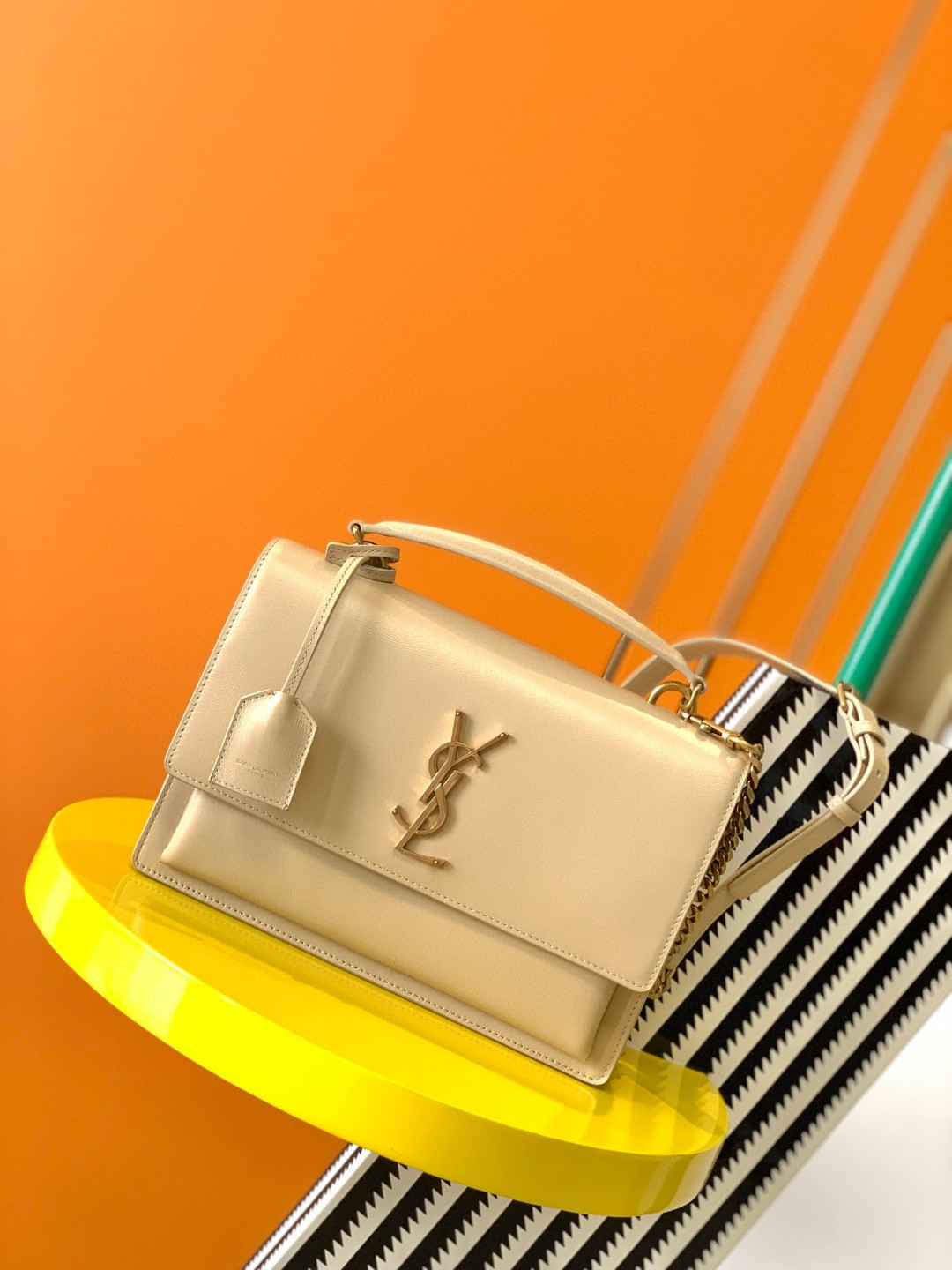 YSL SUNSET LARGE IN SMOOTH LEATHER BEIGE 10.6 X 7 X 3.1 INCHES - Image 2