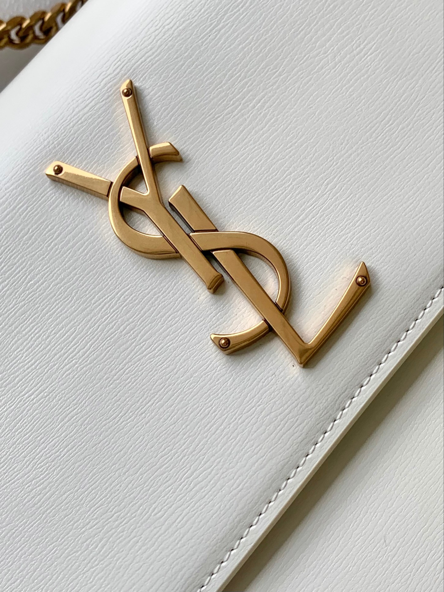 YSL SUNSET LARGE IN SMOOTH LEATHER WHITE 10.6 X 7 X 3.1 INCHES - Image 7
