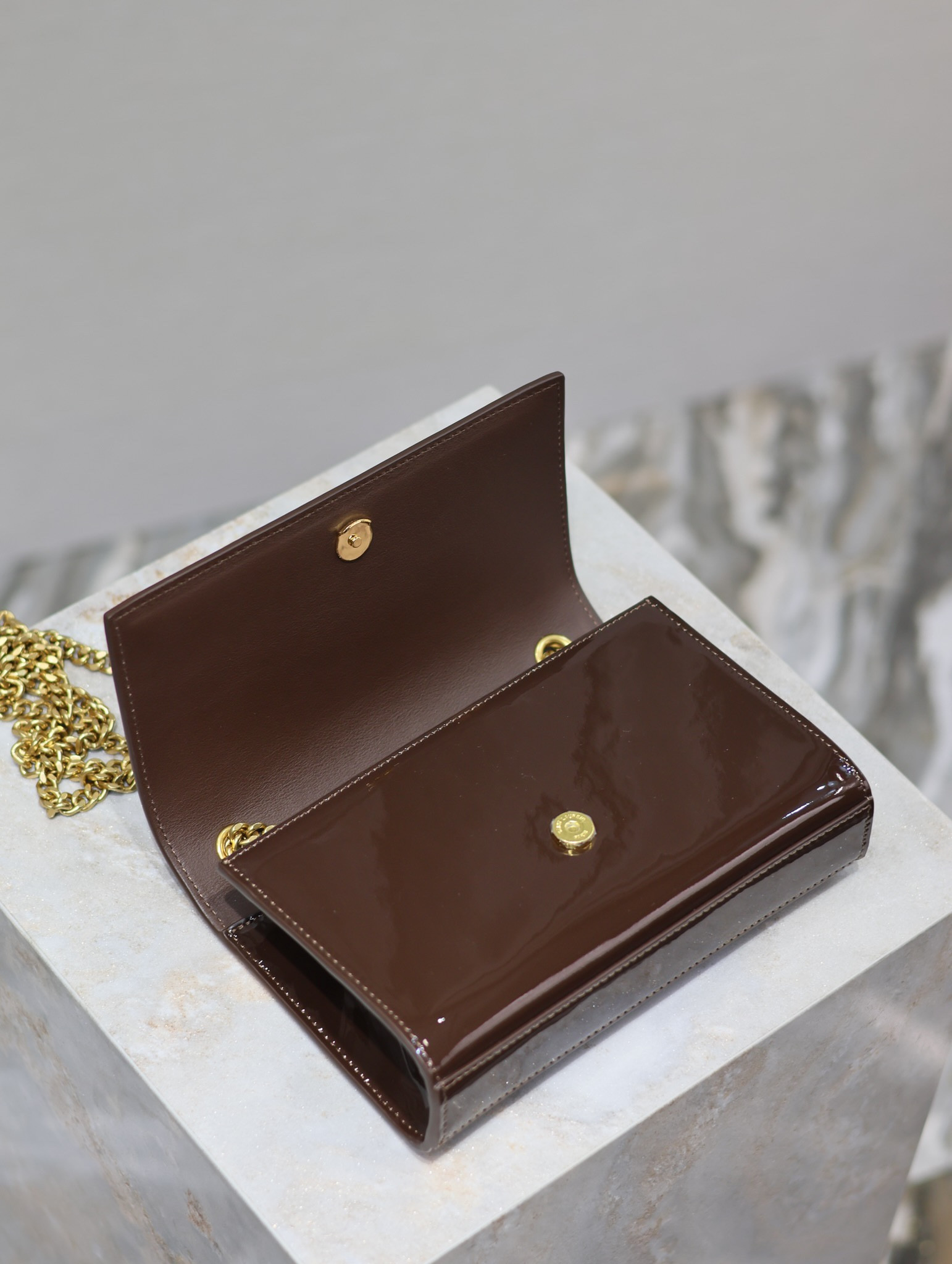 YSL KATE SMALL IN SHINY LEATHER COFFEE 7.8 X 4.9 X 1.9 INCHES - Image 9