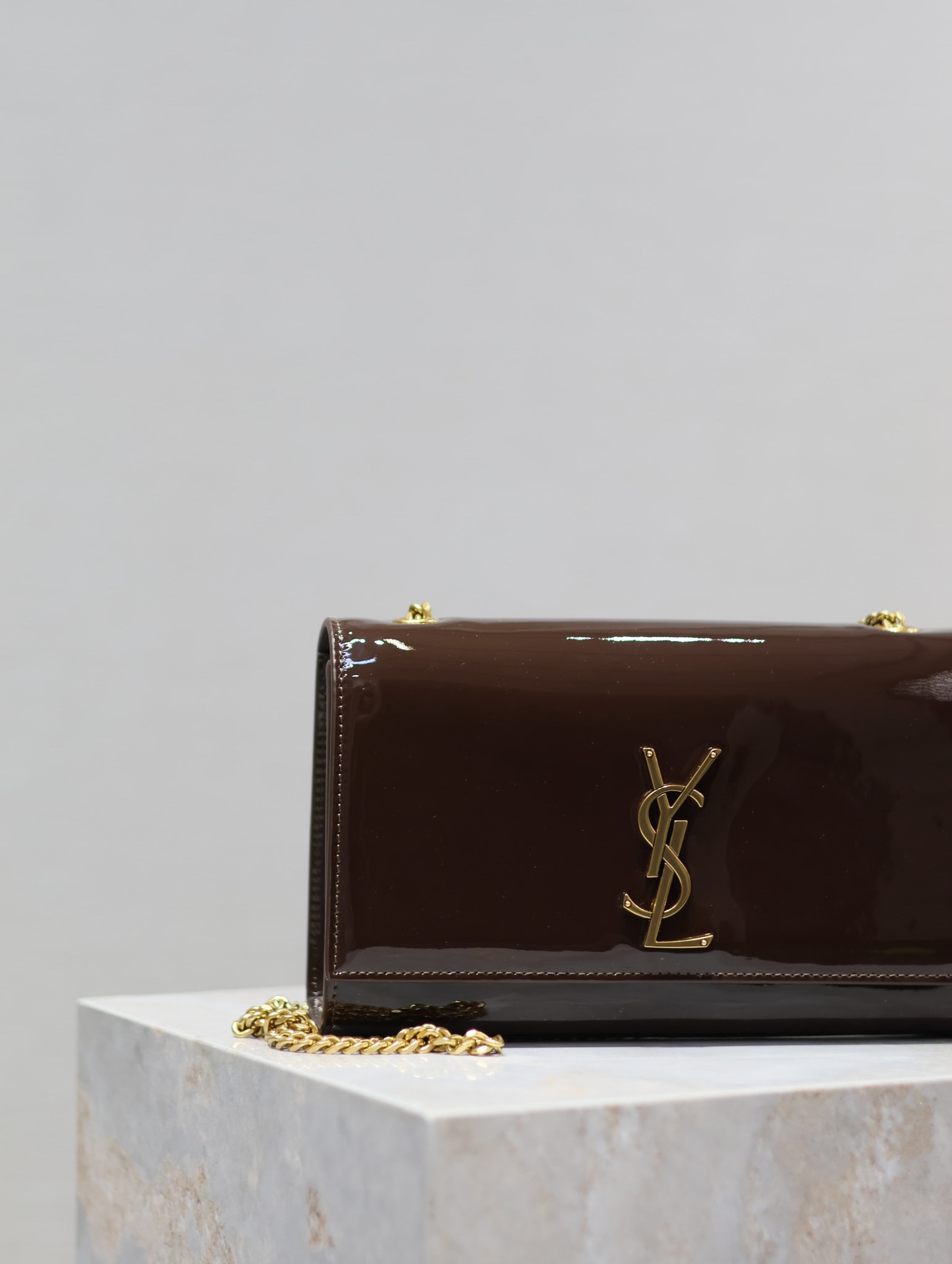 YSL KATE MEDIUM IN SHINY LEATHER BROWN 9.4 X 5.7 X 2.1 INCHES - Image 4