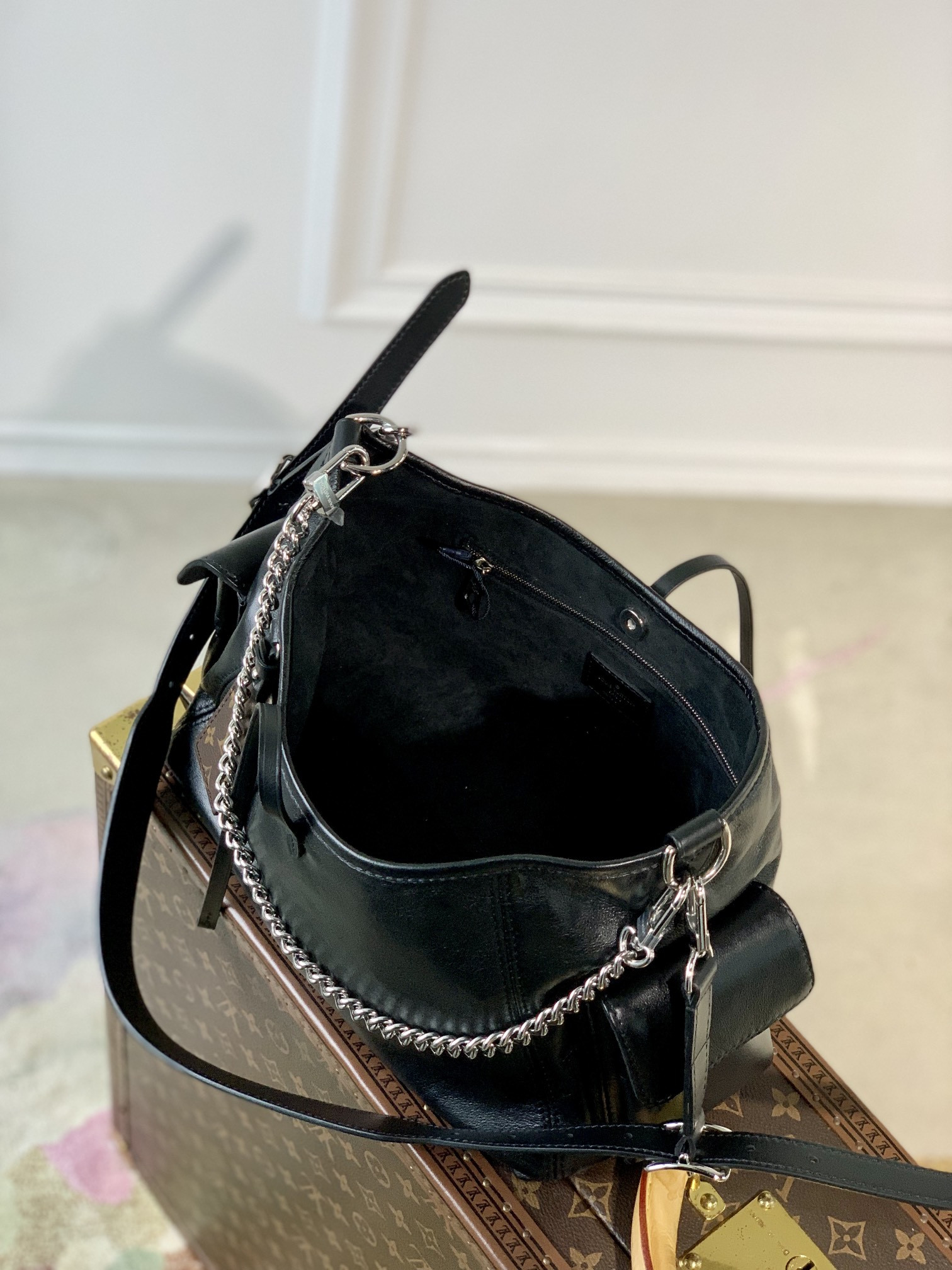 LV M24861 CarryAll Cargo PM 13.2 x 9.1 x 5.9 inches - Image 6