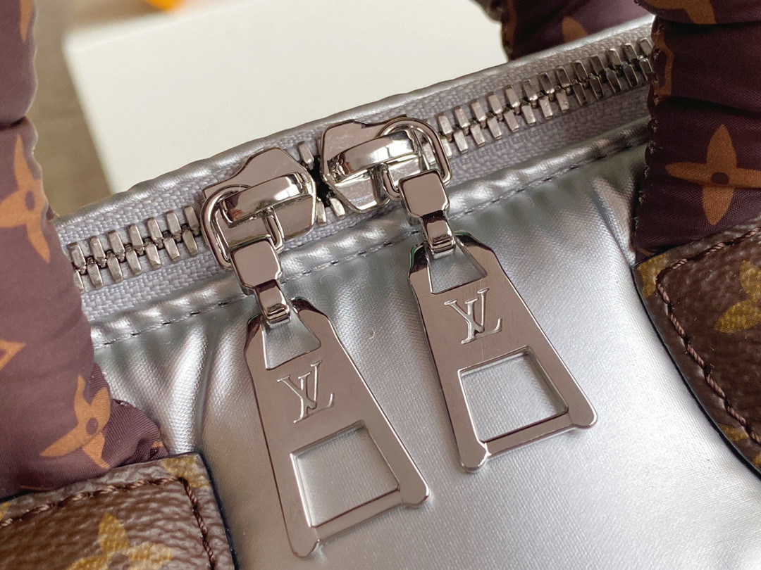 LV M5900 Pillow Speedy Bandoulière 25 - Image 7