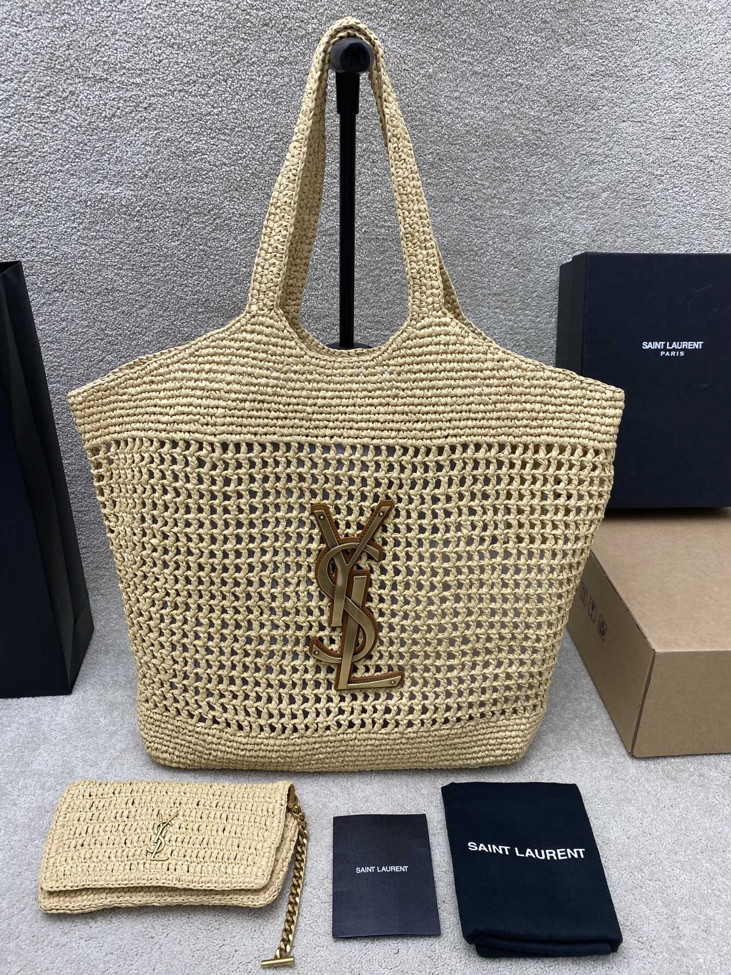 YSL ICARE IN RAFFIA Color Natural