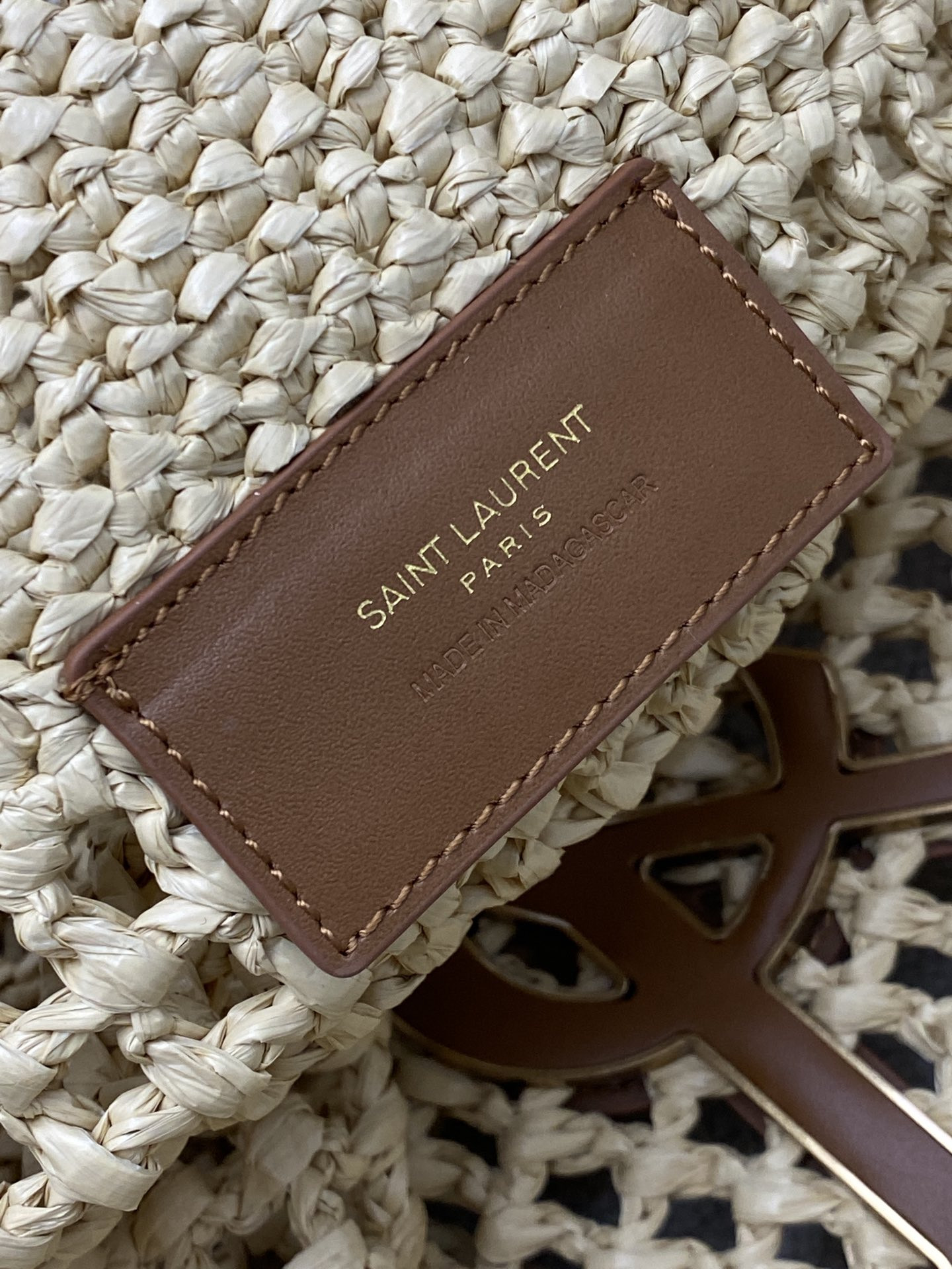 YSL ICARE IN RAFFIA Color Natural - Image 9