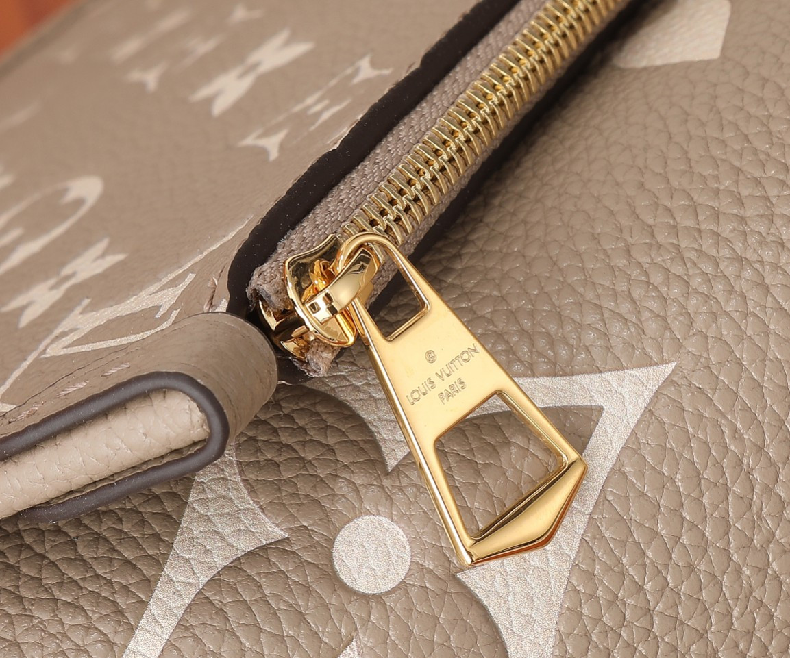 LV CarryAll PM M47180 11.6x9.4x4.7 inches - Image 16
