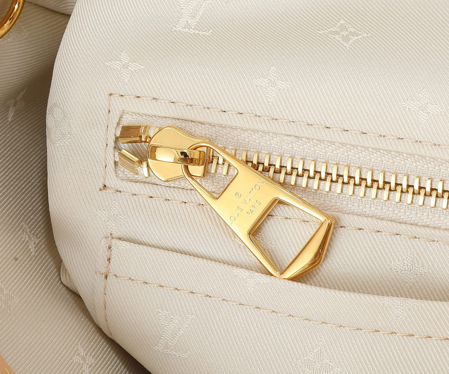 LV CarryAll PM M24707 (29*24*12cm) - Image 11