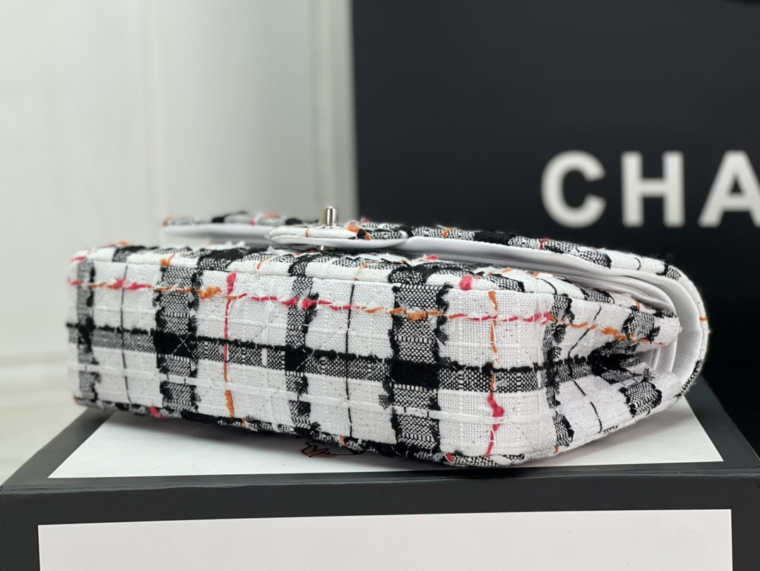 CHANEL CLASSIC 11.12 HANDBAG Tweed Silver-Tone Metal 6 * 9.9 * 2.5 in - Image 6