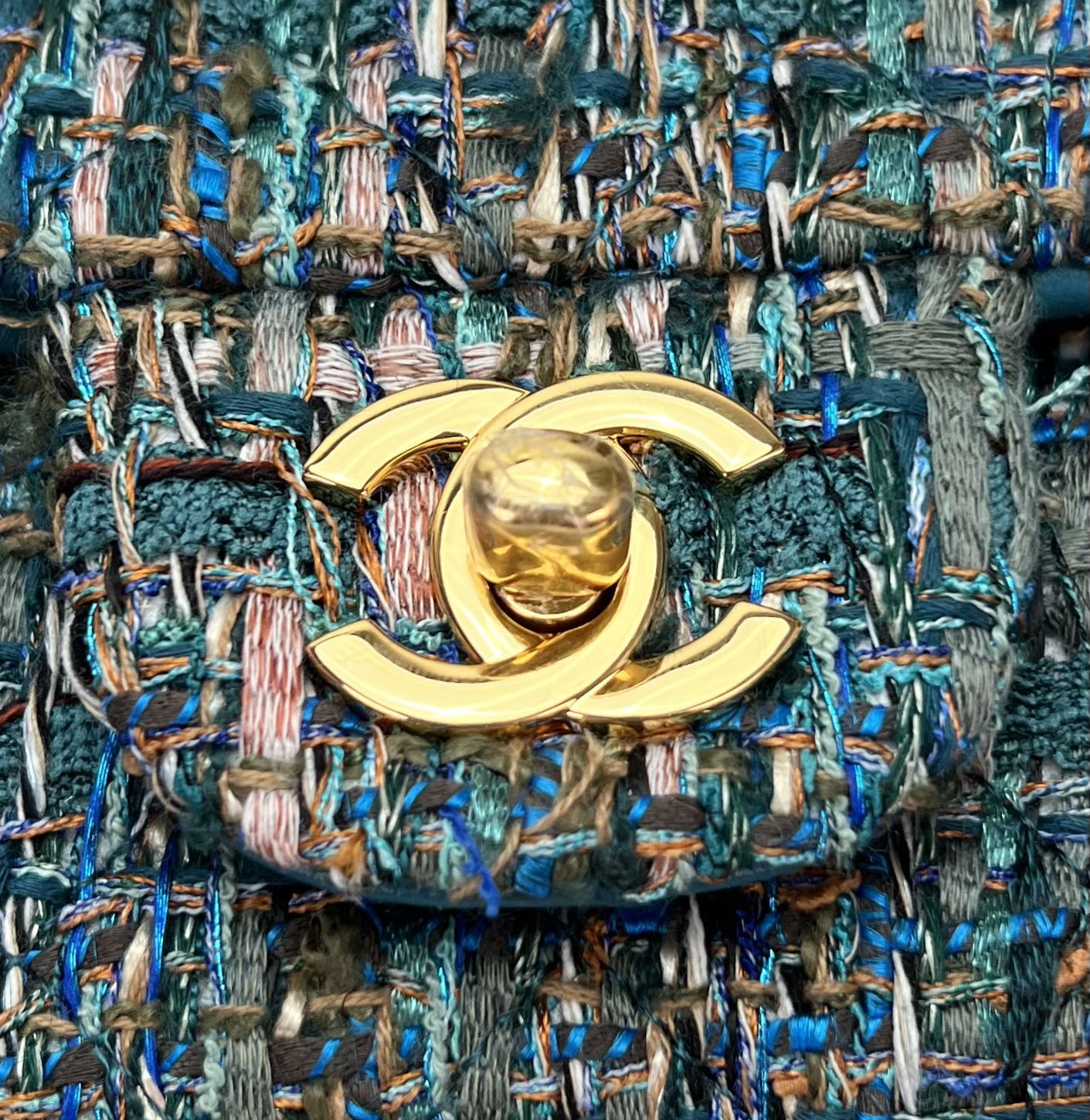 CHANEL MINI CLASSIC 11.12 HANDBAG Tweed Gold-Tone Metal 4.7 * 7.8 * 2.3 in - Image 5