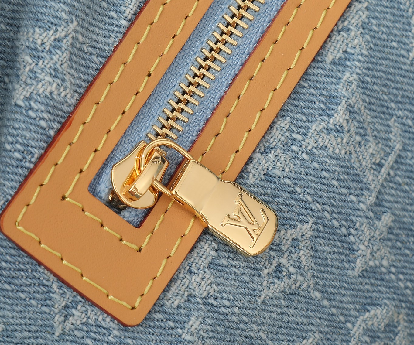 LV Keepall Bandoulière 45 M25334 17.7 x 10.6 x 7.9 inches - Image 13