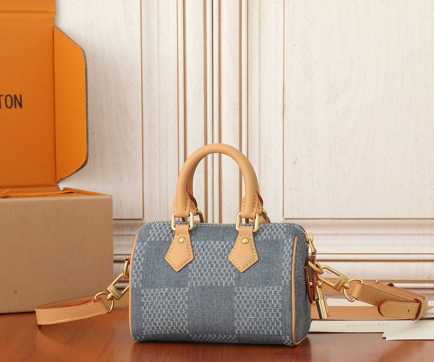 LV Speedy 18 Bandoulière N40682 7.1 x 4.7 x 3.9 inches - Image 3