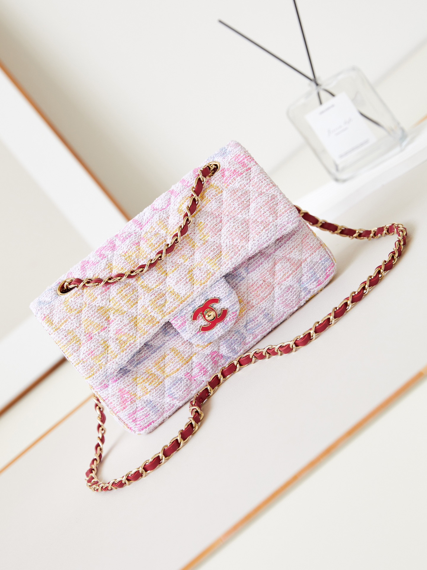 Chanel Quilted Pink Multicolor Tweed Rectangular Flap Bag 14.5 × 23 × 6 cm - Image 2